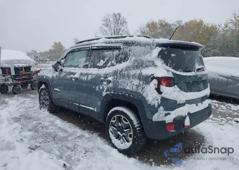 2015 Jeep Renegade Trailhawk z USA, uszkodzony, nr VIN ZACCJBCT7FPC15468